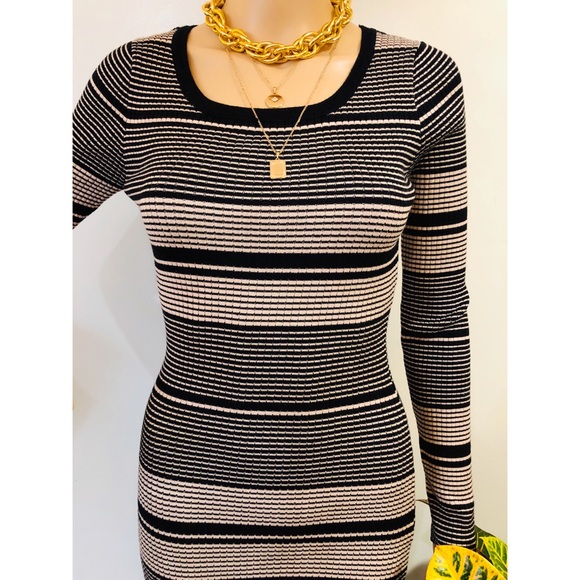 𝑲𝒏𝒊𝒕𝒕𝒆𝒅 𝑺𝒕𝒓𝒊𝒑𝒆 𝑫𝒓𝒆𝒔𝒔 - Picture 5 of 6